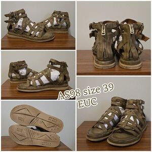 A.S.98 Jungle Green Strappy Zip Leather Sandals